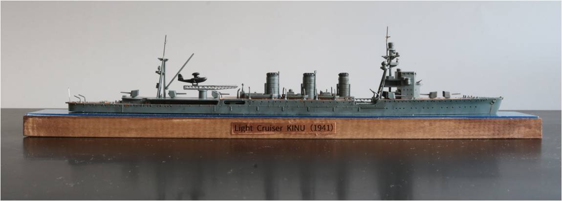 艦船模型の展示台