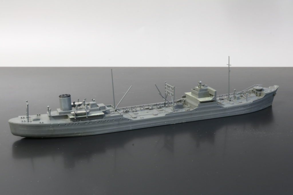 特設給油艦 日栄丸
Converted Merchant  Tanker Nichiei maru
1/700
フジミ模型
