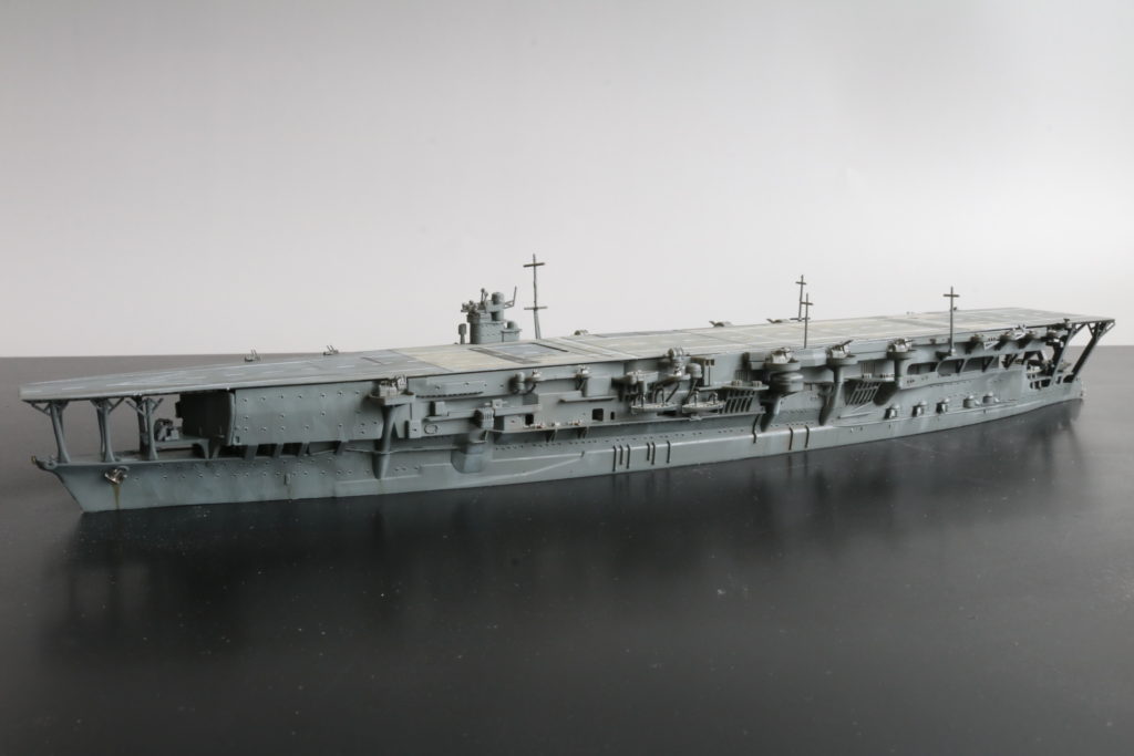 航空母艦 加賀
Aircraft Carrier Kaga
1/700
フジミ模型
Fujimi