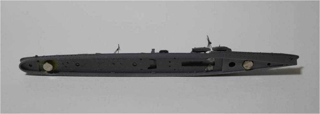 1/700艦艇模型（ウオーターライン）模型の反り防止用に使用する磁石の設置例