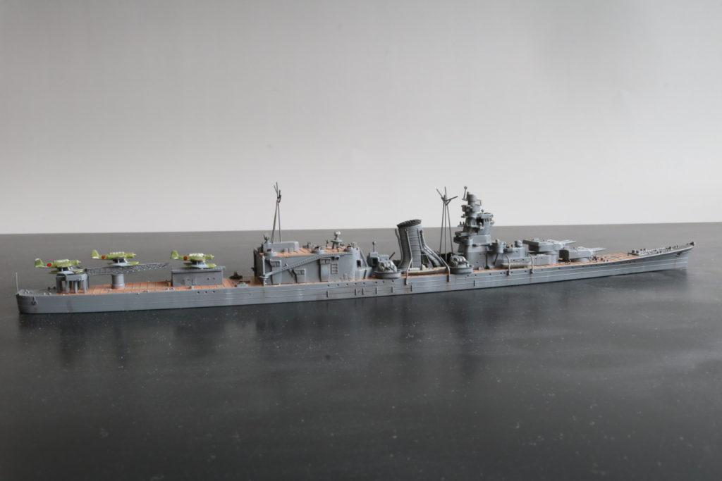 軽巡洋艦 大淀（1944）
 Light Cruiser Oyodo
1/700
アオシマ
Aoshima