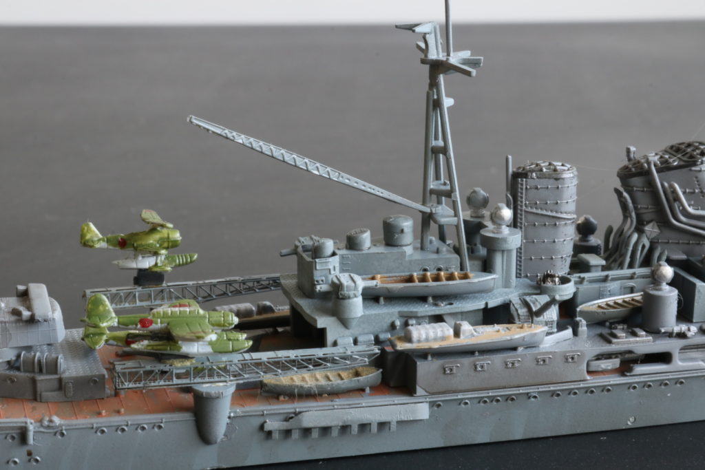 重巡洋艦 鳥海
Heavy Cruiser Choukai
1/700
フジミ模型
FUJIMI MOKEI