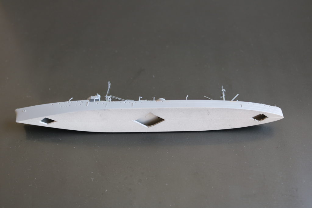 1/700艦艇模型（ウオーターライン）模型の反り防止用に使用する磁石の設置準備例
