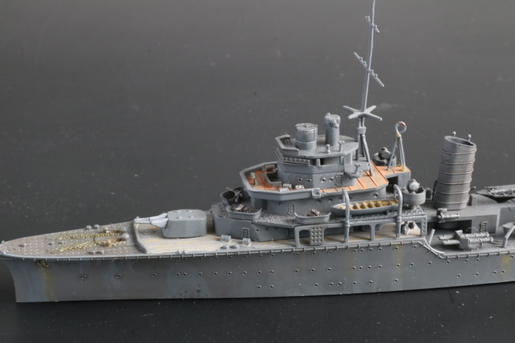 軽巡洋艦 香取（1943）
Light Cruiser Katori
1/700
アオシマ
Aoshima
