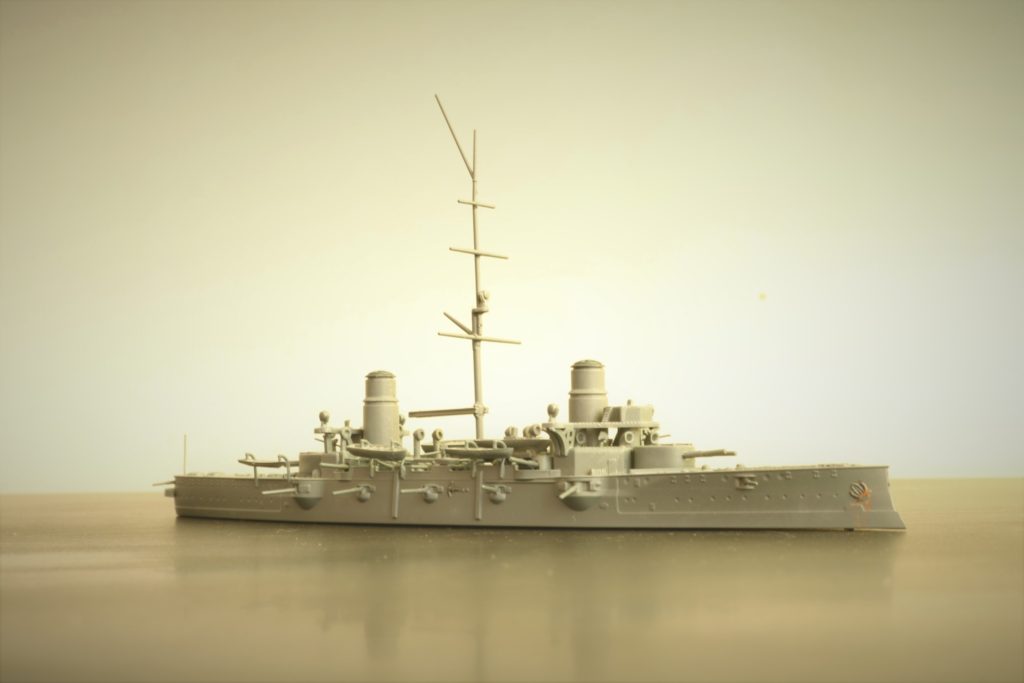 装甲巡洋艦 日進 （1904）
Armored Cruiser Nissin
1/700
シールズモデル
Seals Model