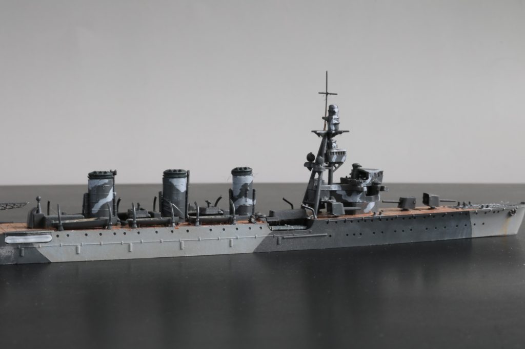 軽巡洋艦　多摩
Light Cruiser Tama
1/700
タミヤ
TAMIYA
艦艇模型