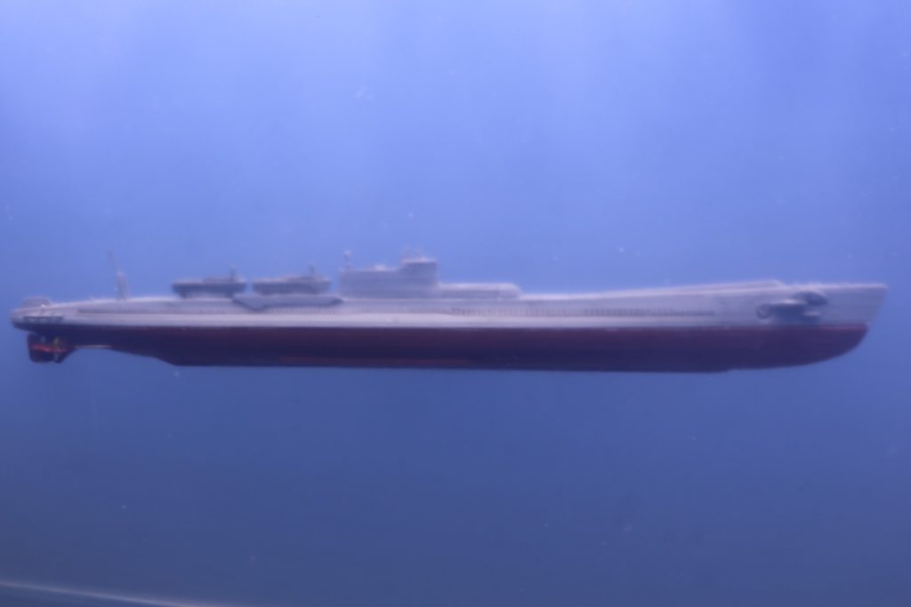潜水艦 伊41
Submarine I-41
1/700
アオシマ
Aoshima
