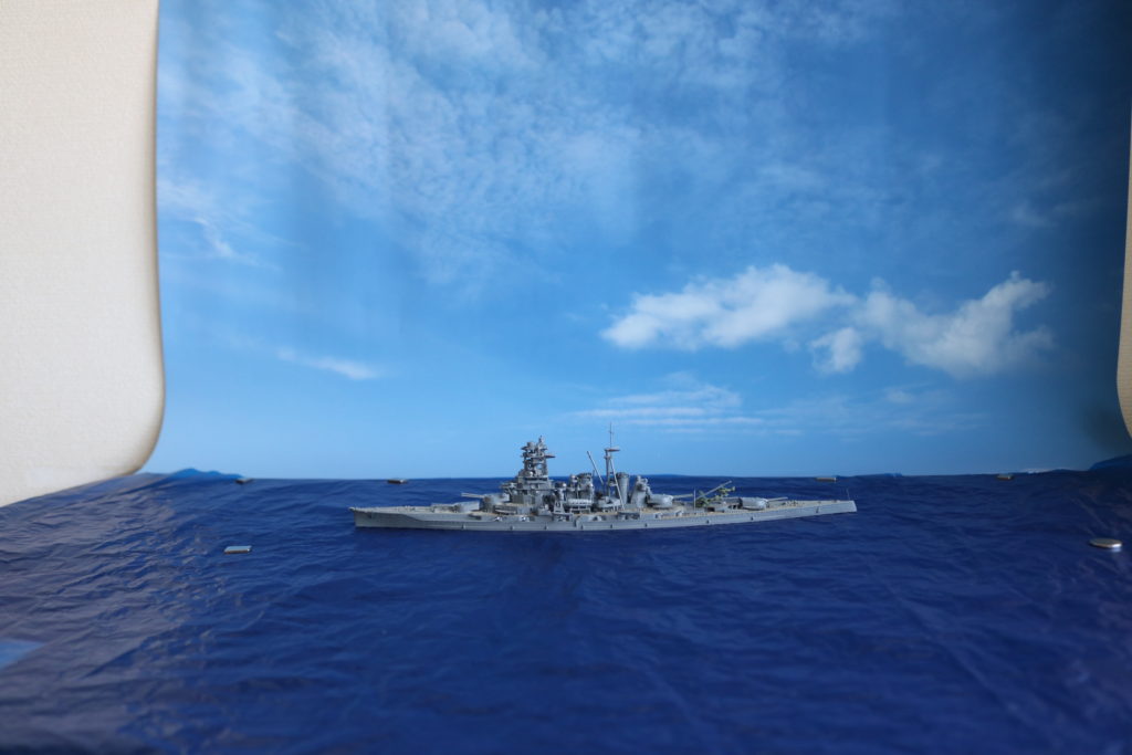 1/700艦艇模型での空表現
大判写真の使用
1/700艦艇模型での波表現
セロファン使用