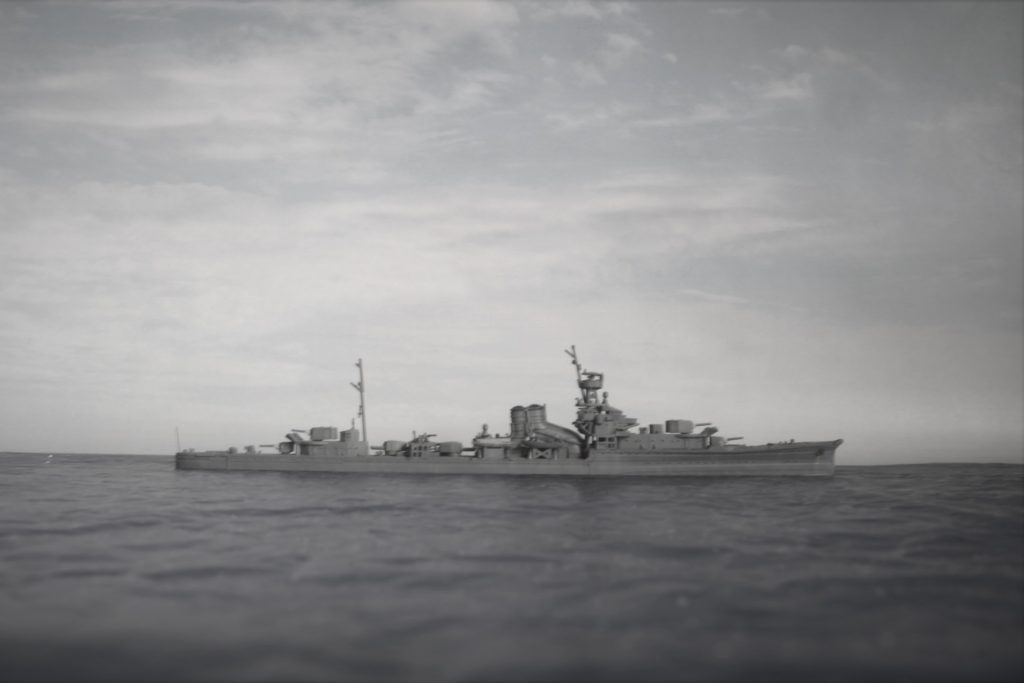軽巡洋艦　夕張
Light cruiser Yubari
1/700
ピットロード
PIT-ROAD