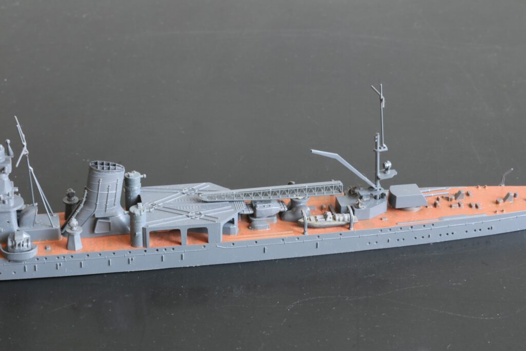 軽巡洋艦 阿賀野
Light Cruiser Agano
1/700
タミヤ
TAMIYA