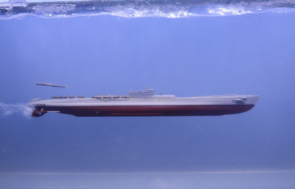 潜水艦 伊56
Submarine I-56
1/700 
アオシマ
ピットロード
Aoshima
PIT-ROAD