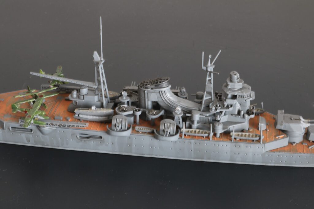 軽巡洋艦 三隈 （1942）
Light Cruiser Mikuma
1/700
タミヤ
TAMIYA