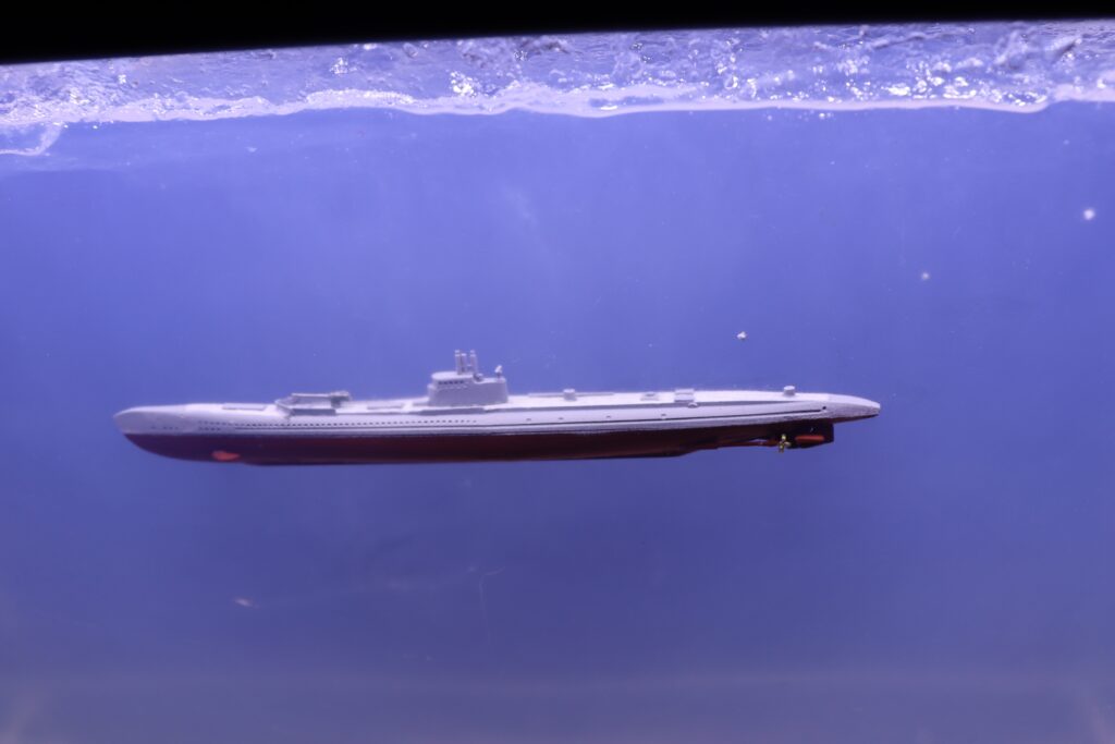 潜水艦 伊123
Submarine I-123
1/700 
ハセガワ
Hasegawa
アオシマ
Aoshima