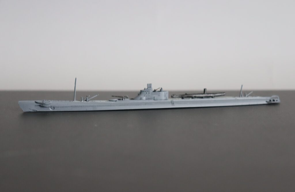 潜水艦 伊20
 Submarine I-20
1/700
タミヤ
TAMIYA