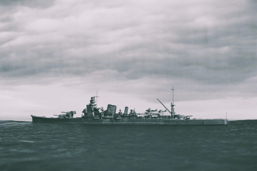 重巡洋艦 古鷹
Heavy Cruiser Furutaka
1/700
ハセガワ
HASEGAWA