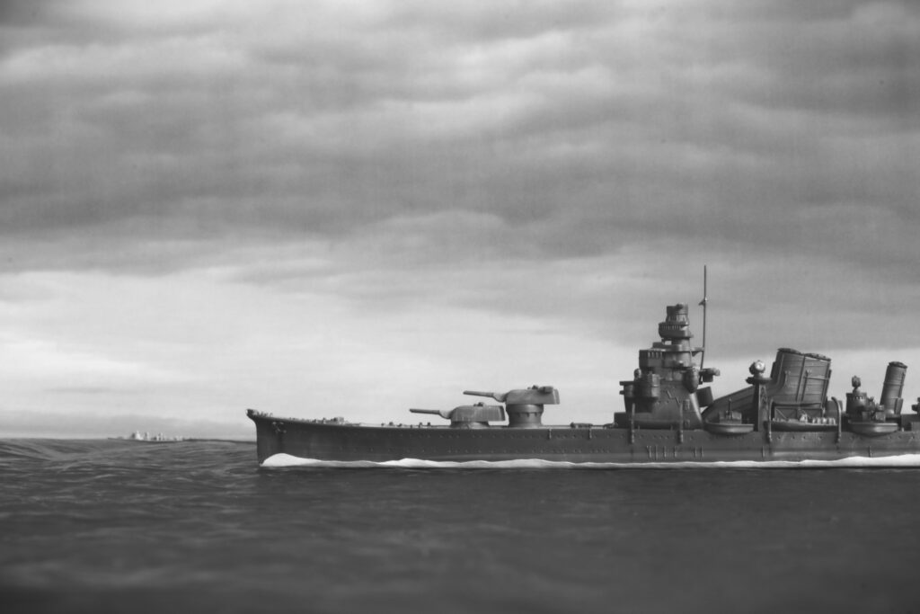 重巡洋艦 古鷹
Heavy Cruiser Furutaka
1/700
ハセガワ
HASEGAWA