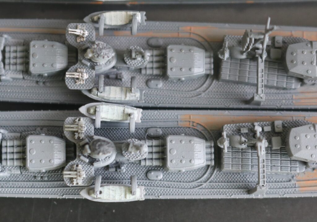 黒立ち上げ
1/700
艦艇模型
黒下塗り