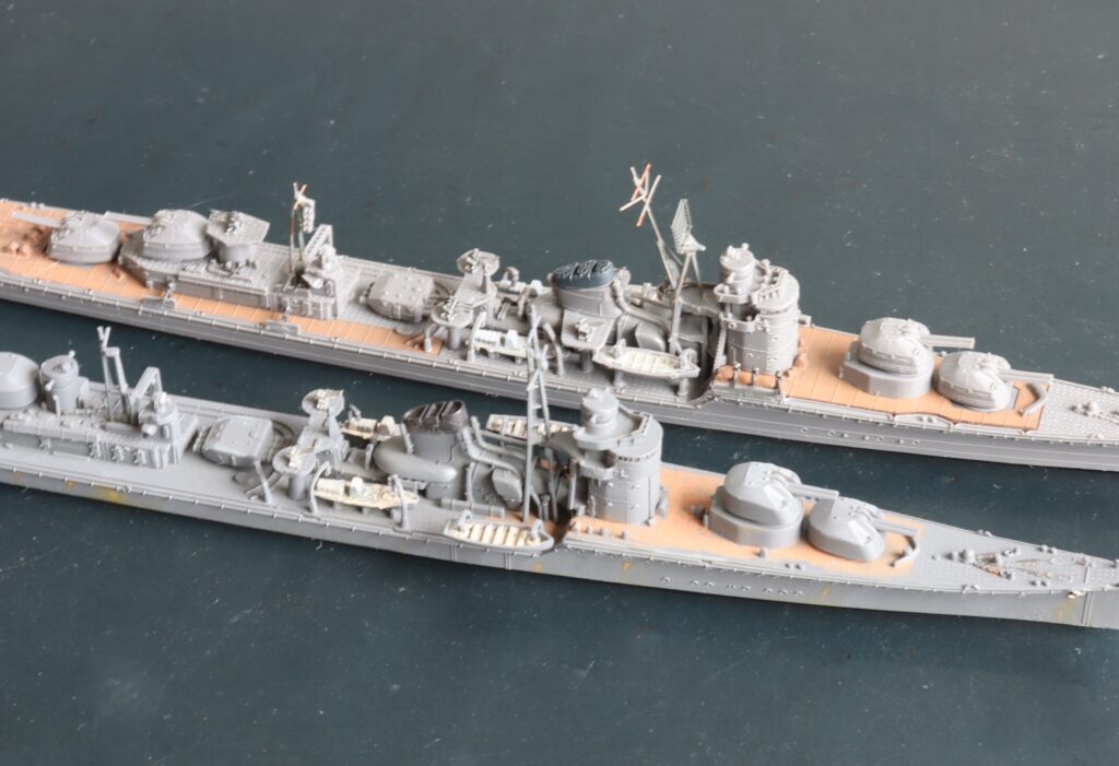 駆逐艦 秋月
Destroyer Akiduki
1/700
フジミ
Fujimi
