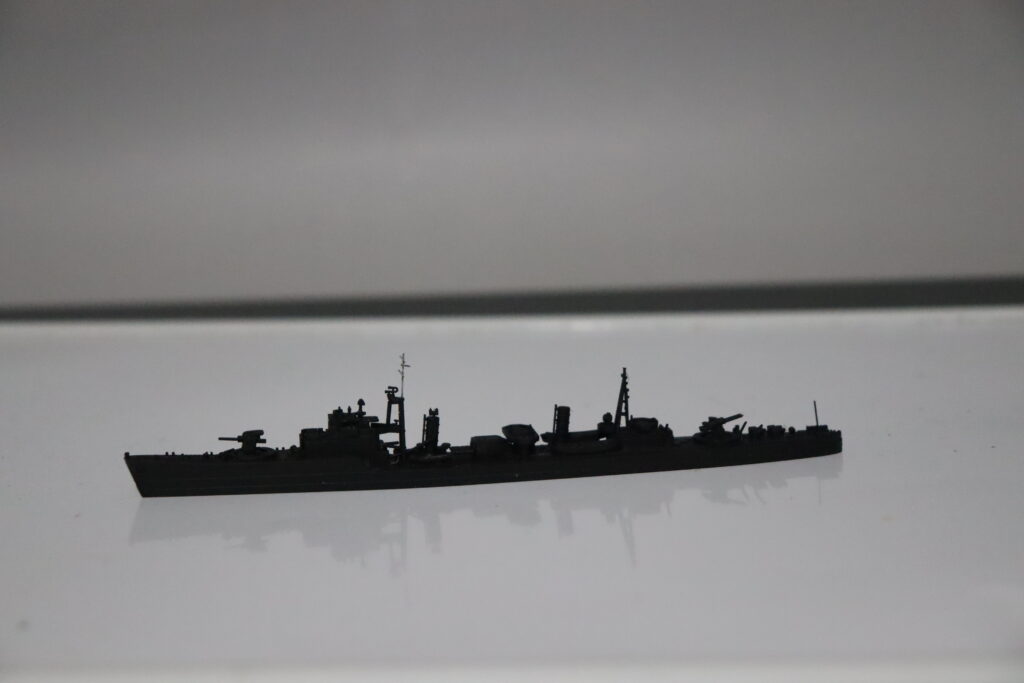 黒立ち上げ
1/700
艦艇模型
黒下塗り