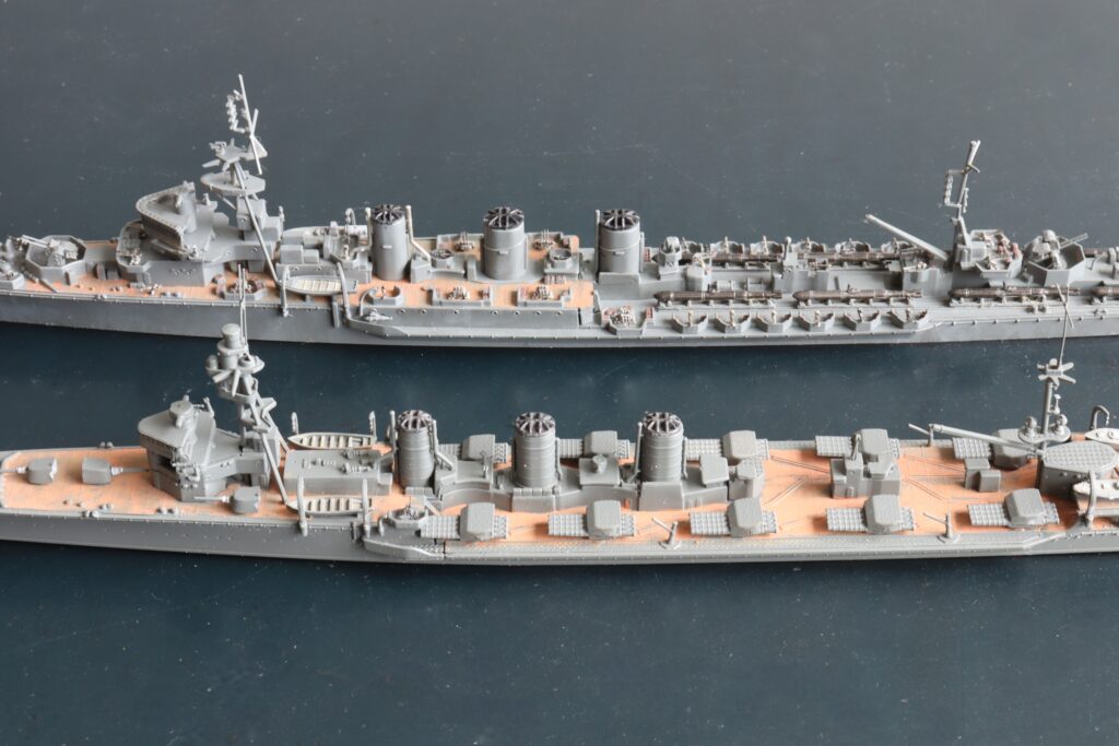ビフォアーアフター
軽巡洋艦 北上
Light Cruiser Kitakami
1/700
アオシマ
Aoshina
フジミ
Fujimi