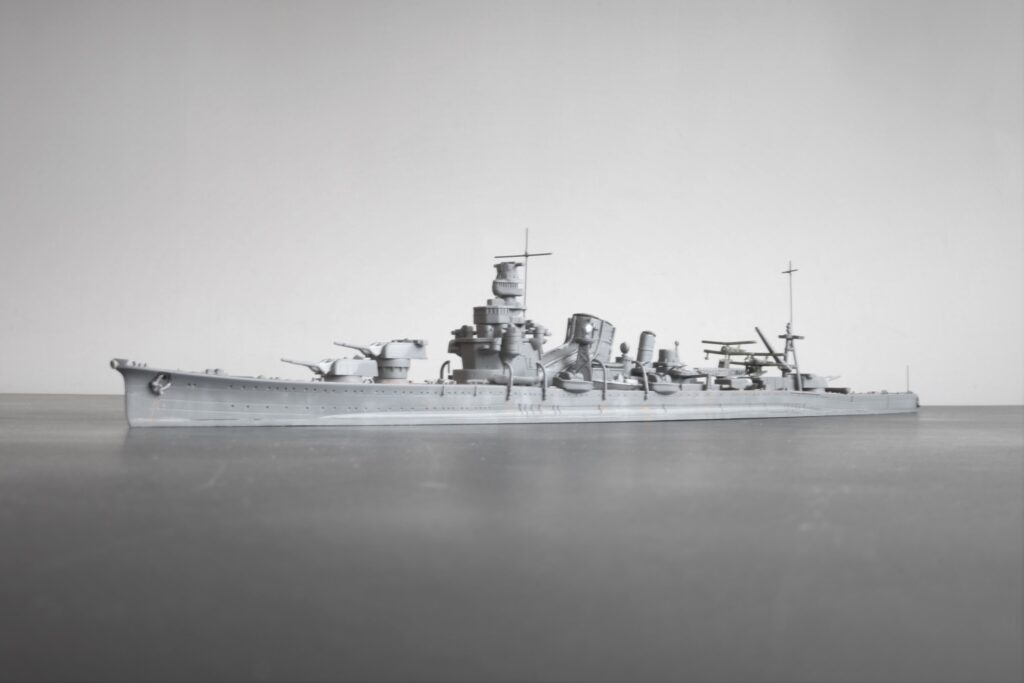 重巡洋艦 加古（1942）
Heavy Cruiser Kako
1/700
ハセガワ
HASEGAWA