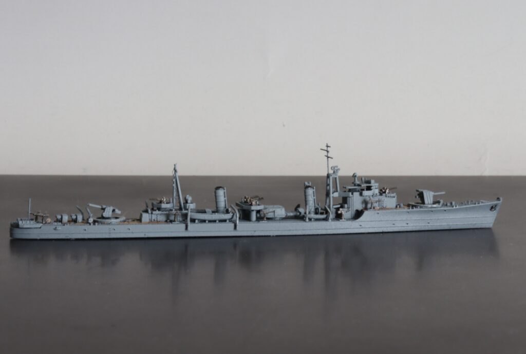 駆逐艦 榧
Destroyer Kaya
1/700
ヤマシタホビー
Yamashita Hobby