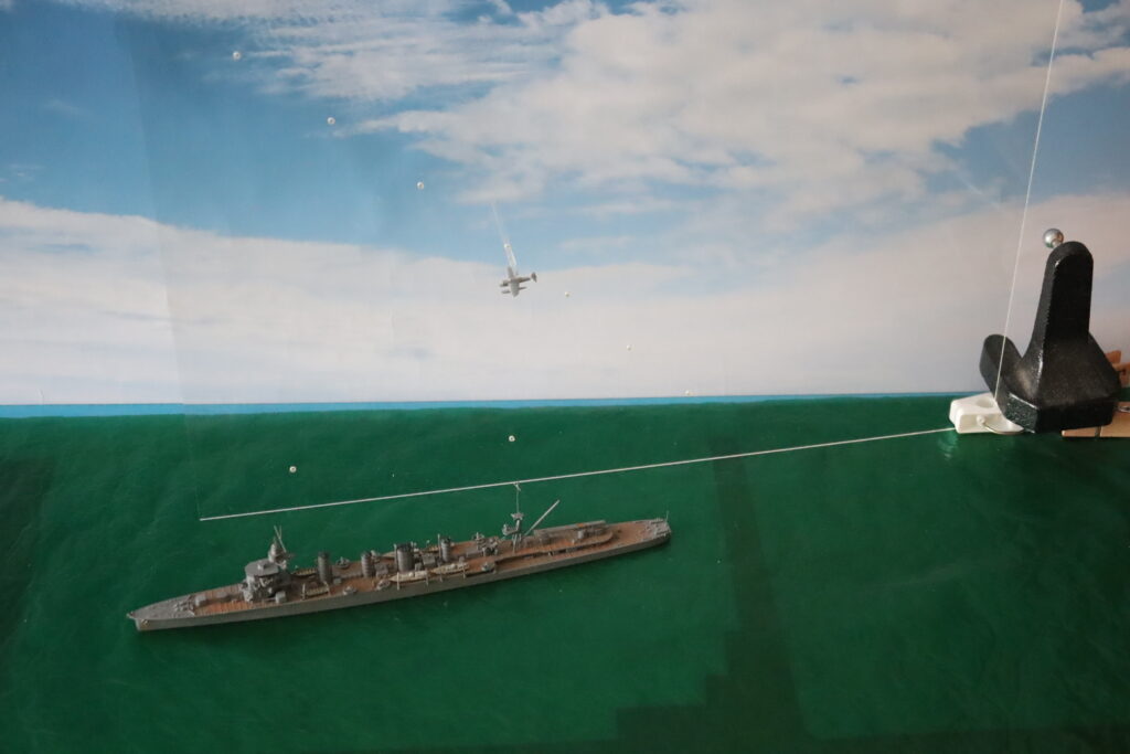艦載機発艦-1 
Carrier-based planes take off-1 
1/700艦艇模型での航空機発艦シーン