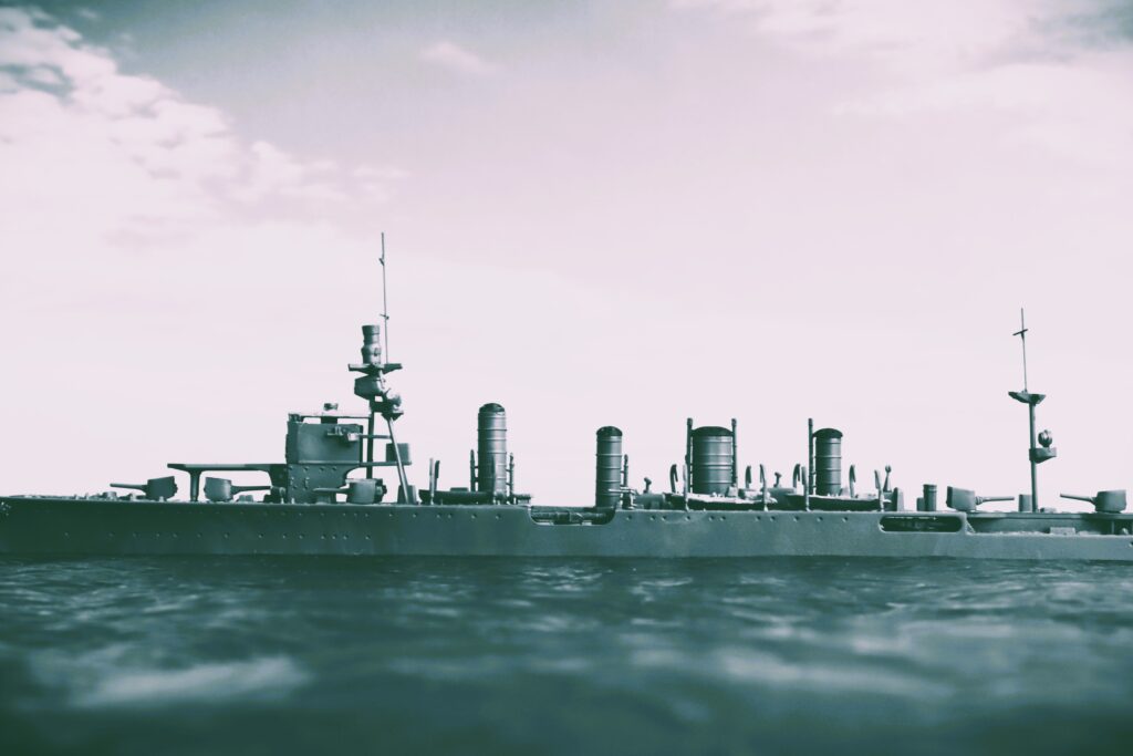 軽巡洋艦 川内
Light Cruiser Jintsu
1/700
アオシマ
Aoshima