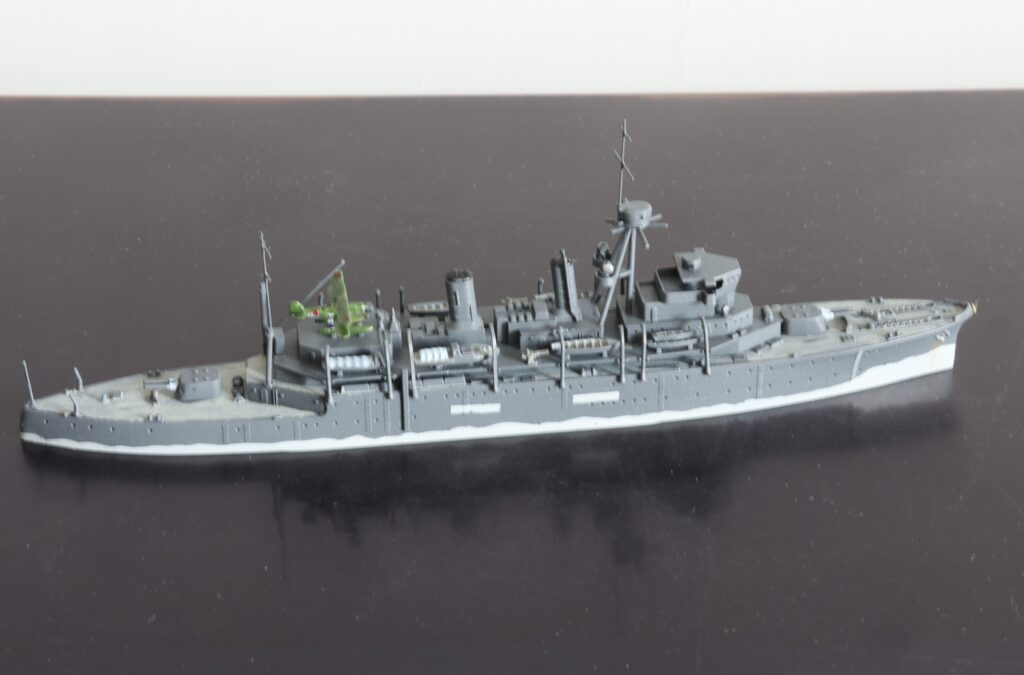潜水母艦 長鯨
Submarine tender Chougei
1/700
ピットロード
PIT-ROAD