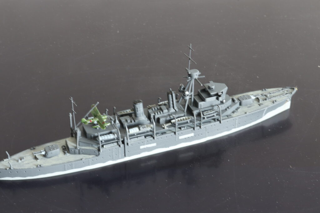 潜水母艦 長鯨
Submarine tender Chougei
1/700
ピットロード
PIT-ROAD