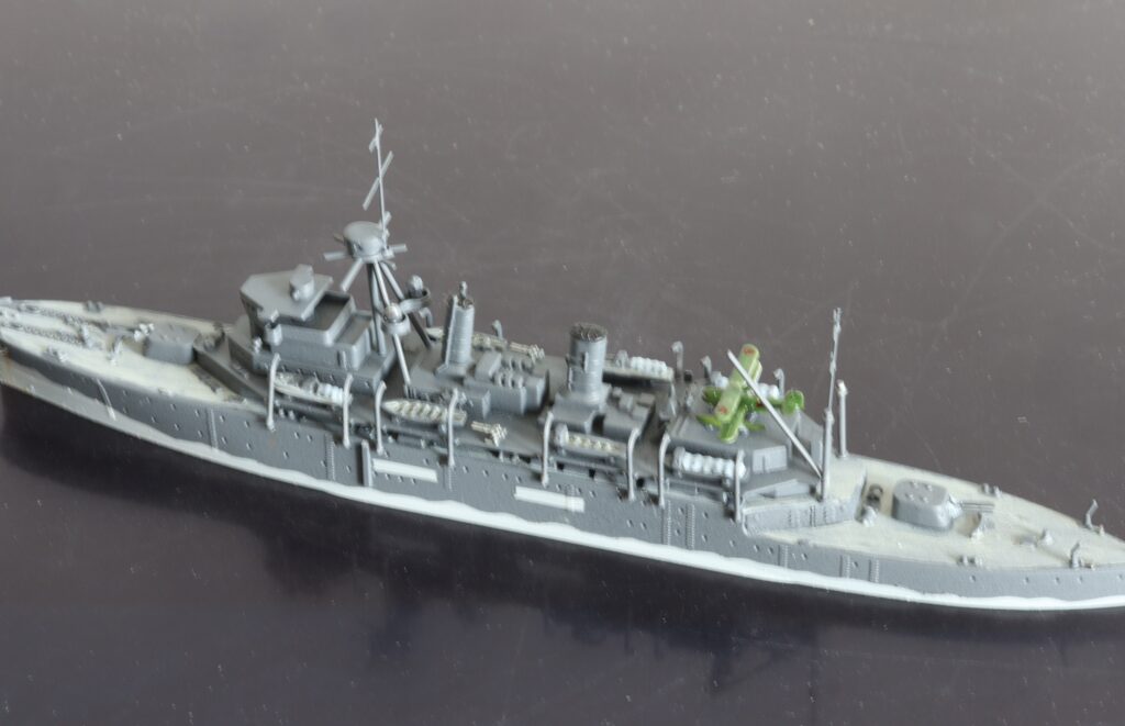 潜水母艦 長鯨
Submarine tender Chougei
1/700
ピットロード
PIT-ROAD